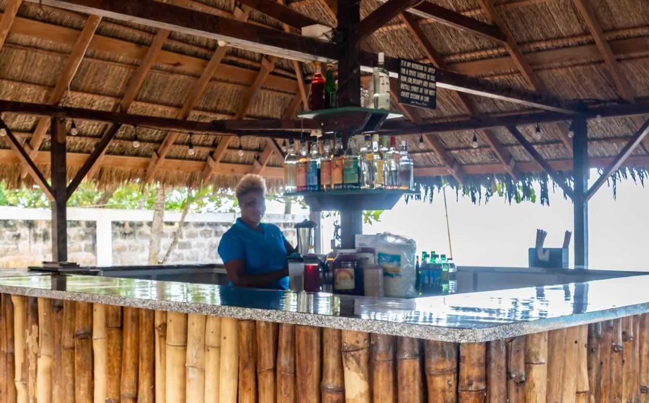 Yellow Bird Sea Negril Exterior foto